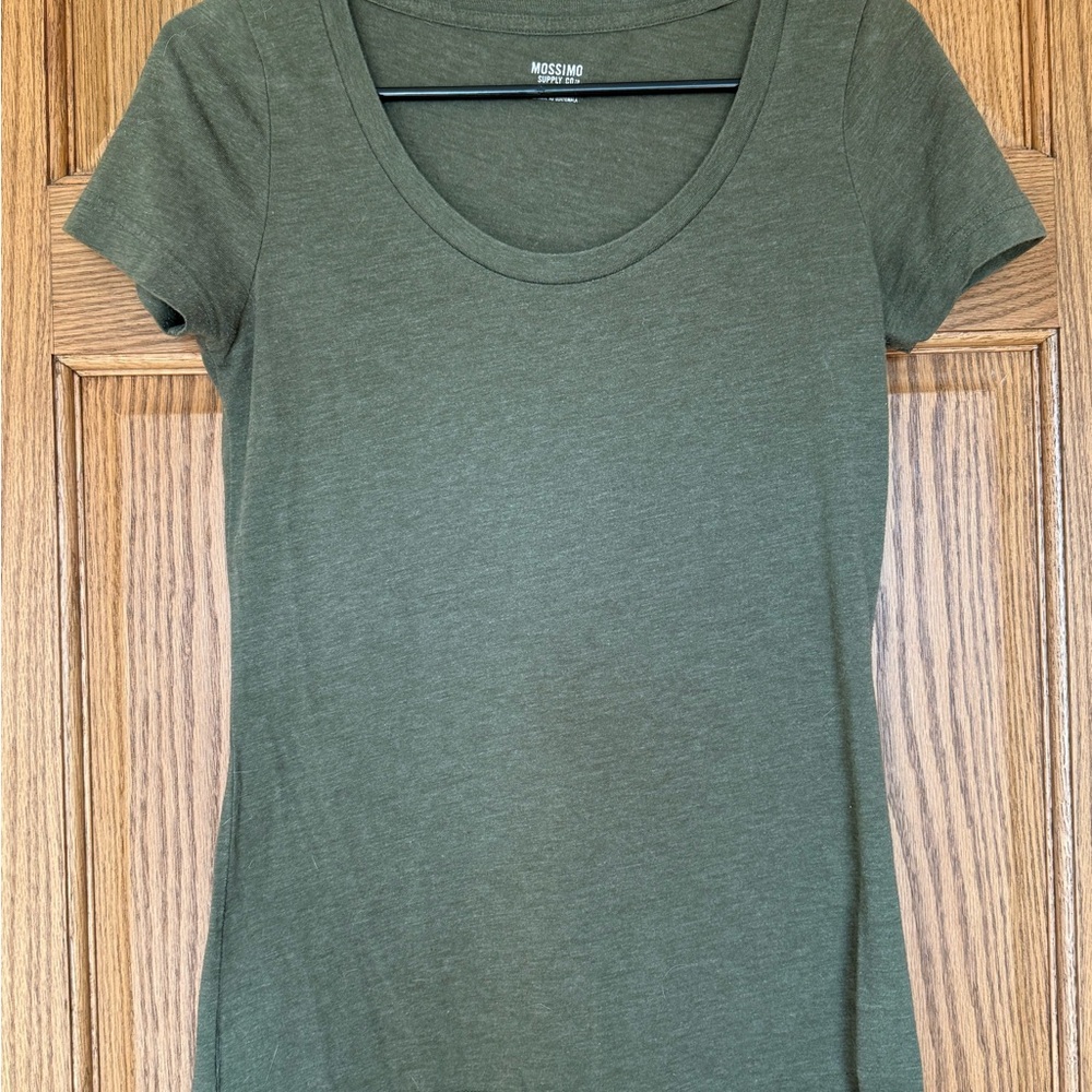 Mossimo Supply Co. Olive Short Sleeve Tee